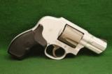 Smith & Wesson M296 Airlite Ti .44 Special - 2 of 4