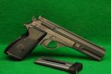 Beretta Model 76 Target Pistol .22 LR - 2 of 4