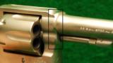 Smith & Wesson Model 10-7 RHKP .38 Special Revolver - 4 of 5