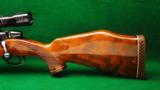 Weatherby MK V Deluxe Left Hand 7mm Wby Mag Bolt Action Rifle - 2 of 6
