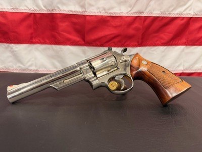 Smith & Wesson Model 29-2 44 Mag.