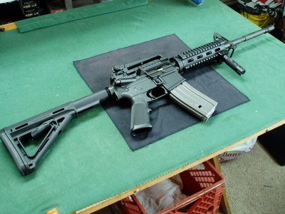 LIKE NEW IN CASE DPMS A-15 - Image 1 of 8