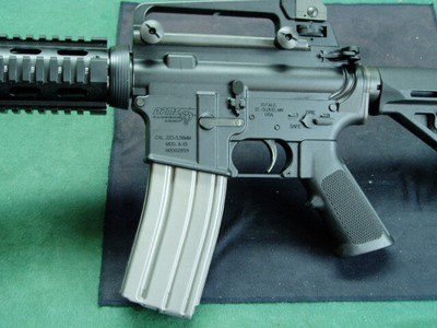 LIKE NEW IN CASE DPMS A-15 - Image 6 of 8