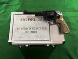 Smith & Wesson Performance Center 25-10 .45 LC - 3 of 4