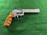 Smith & Wesson 648 .22 Magnum - 1 of 3