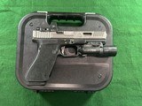 Glock 17 9mm - 3 of 4