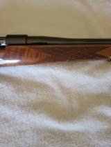 German made Weatherby Mark V Deluxe in 300 WBY MAG - 3 of 15