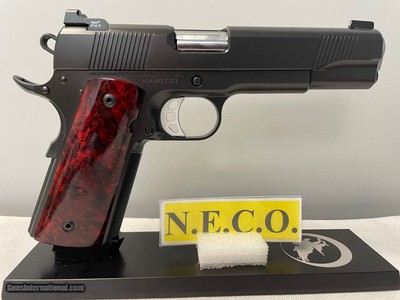 NIGHTHAWK CUSTOM GRP 9mm PISTOL w/ CUSTOM BURL GRIPS