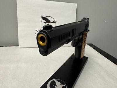 NIGHTHAWK CUSTOM CHAIRMAN w/IOS 9mm PISTOL - Image 4 of 4
