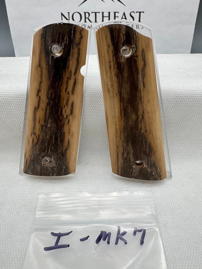 CUSTOM MAMMOTH IVORY 1911 PISTOL GRIPS - Image 1 of 1