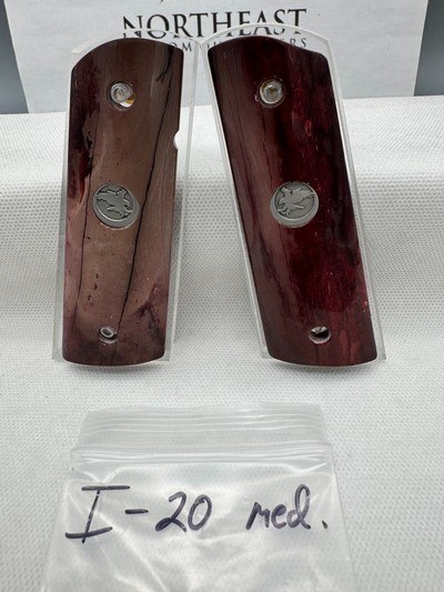 CUSTOM MAMMOTH IVORY 1911 PISTOL GRIPS w/NIGHTHAWK CUSTOM MEDALIONS - Image 1 of 1