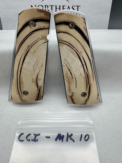 CUSTOM CROSS-CUT MAMMOTH IVORY 1911 PSTOL GRIPS - Image 1 of 1