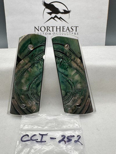 CUSTOM CROSS-CUT MAMMOTH IVORY 1911 PISTOL GRIPS - Image 1 of 1