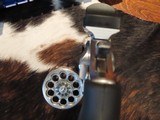 SMITH & WESSON 617-6 .22 - 5 of 10