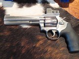 SMITH & WESSON 617-6 .22 - 1 of 10