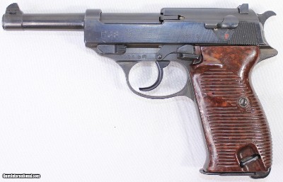 SCARCE WALTHER P38 AC 43 9MM LEATHER HOLSTER, 2-MAGS, MATCHING NUMBERS