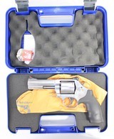 SMITH & WESSON MODEL 686-6 357 MAG 4