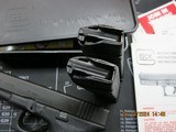 Glock 21 Gen 2 45cal. new in Tupperware box. - 12 of 13
