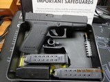 Glock 19 gen 2 new in Tupperware Box. - 2 of 11