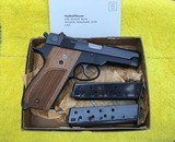Smith and Wesson Model 39-2 Excellent in Box 9mm - 1 of 12