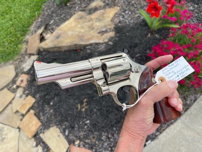 S&W Model 29-2 Four Inch Nickel 44 Magnum - Image 6 of 14