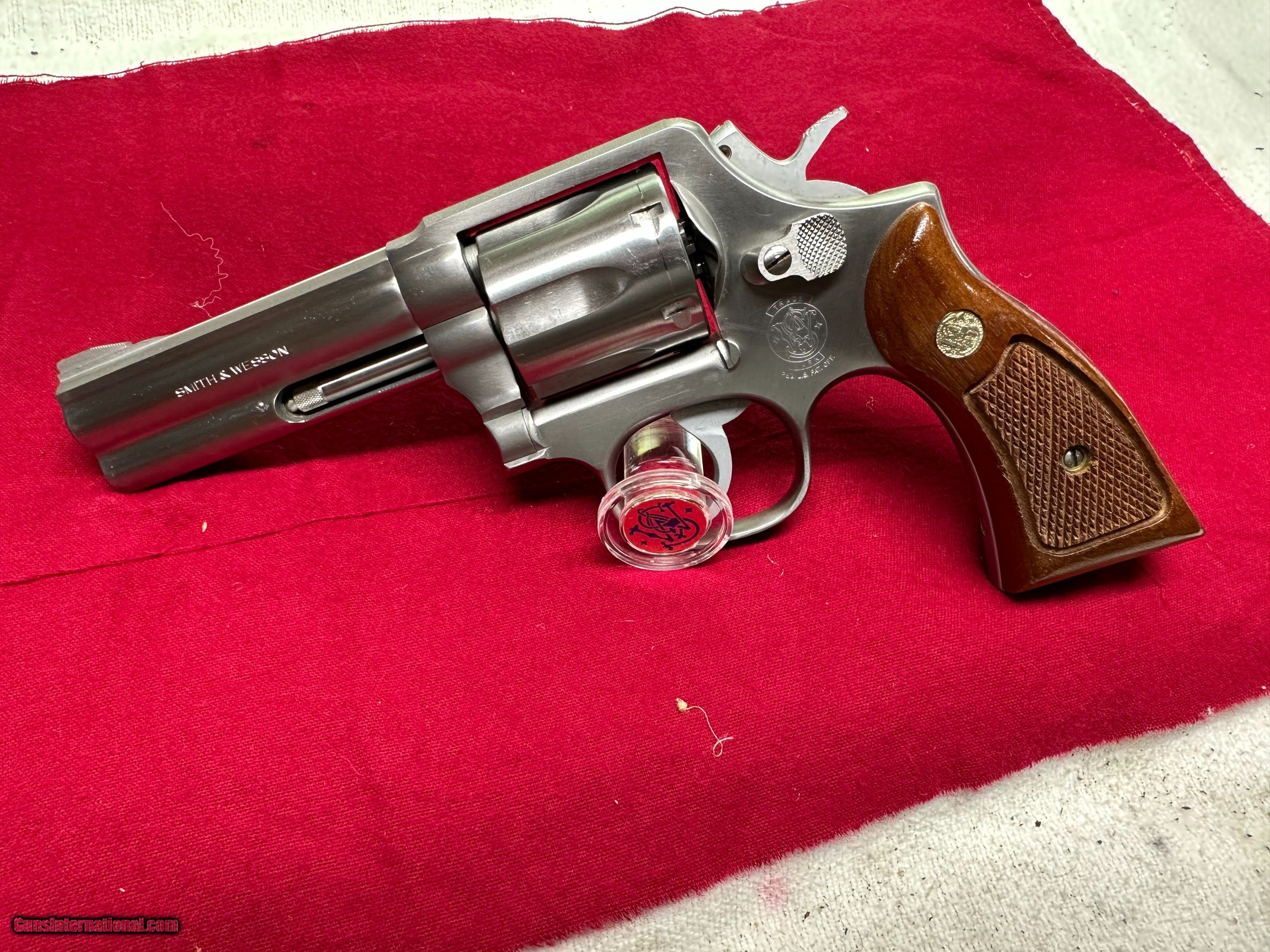 S&W 681 Early model SS 4