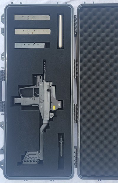 IWI Uzi Pro SMG 9mm (1,900+ RPM) Transferable Select-Fire Registered Bolt Submachine Gun Package - Image 2 of 11