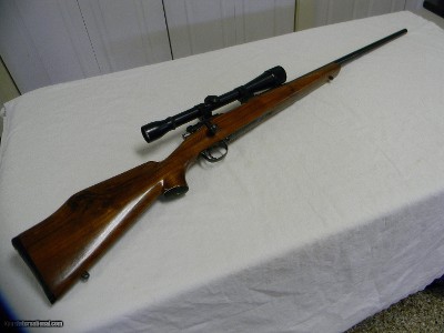 Robert Harter Mfg.
98 Mauser with Flaig varmint barrel
.22 250 cal.