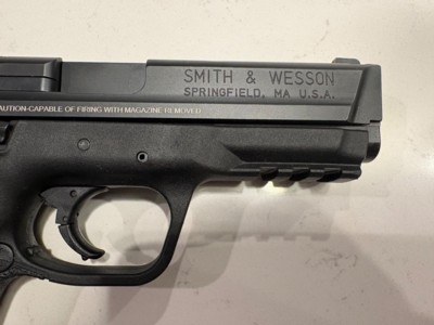 Smith & Wesson M&P9 - Image 2 of 7