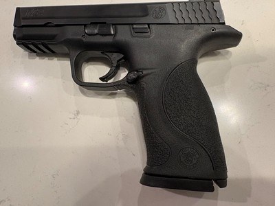 Smith & Wesson M&P9 - Image 5 of 7