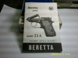 Beretta Bobcat 21A
22LR - 8 of 8