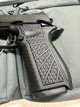 Wilson Combat SFX9 - 9 of 15