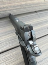 DAN WESSON VALOR CARBON GREY 45ACP - 9 of 15