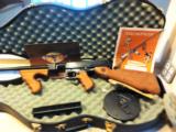 Thompson
1927 A-1 Deluxe in Violin (Guitar) case - 1 of 8