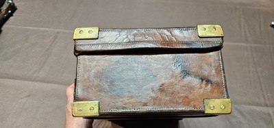 Beautifull 'Turn of the Century' Oak & Leather Cartridge Magazine with Holland & Holland Label - Image 5 of 10