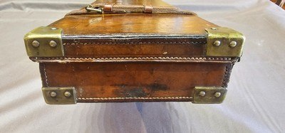 Beautiful Vintage Case with Fabulous Patina and William Evans Label - Image 3 of 10
