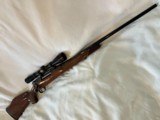 Weatherby Mark V .257 Magnum w/Leupold 3-9x40 Vari x Scope - 2 of 3