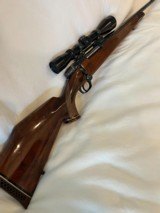 Weatherby Mark V .257 Magnum w/Leupold 3-9x40 Vari x Scope - 1 of 3