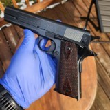 Colt 1911 .45 - 6 of 10