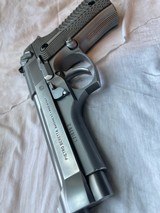 Beretta 92FS 9mm - 9 of 15