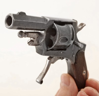 ANTIQUE GERMAN DOUBLE ACTION FOLDING TRIGGER 32 COLT REVOLVER. NO FFL. - Image 5 of 5
