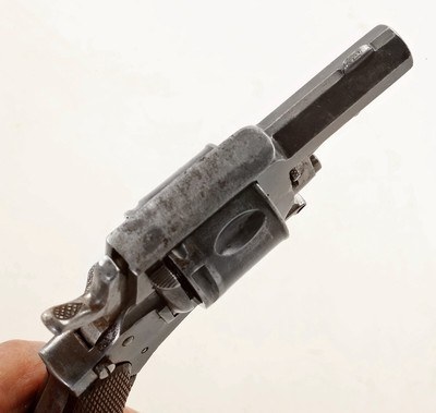 ANTIQUE GERMAN DOUBLE ACTION FOLDING TRIGGER 32 COLT REVOLVER. NO FFL. - Image 4 of 5