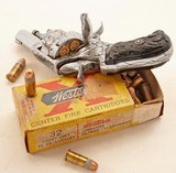 ANTIQUE ENGRAVED DOUBLE ACTION FOLDING TRIGGER 6 ROUND .32 COLT SHORT CAL. REVOLVER EXCELLENT. NO FFL. - Image 2 of 5