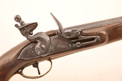 ANTIQUE FLINTLOCK SINGLE SHOT PISTOL 9 INCH 70 CALIBER. - Image 4 of 6