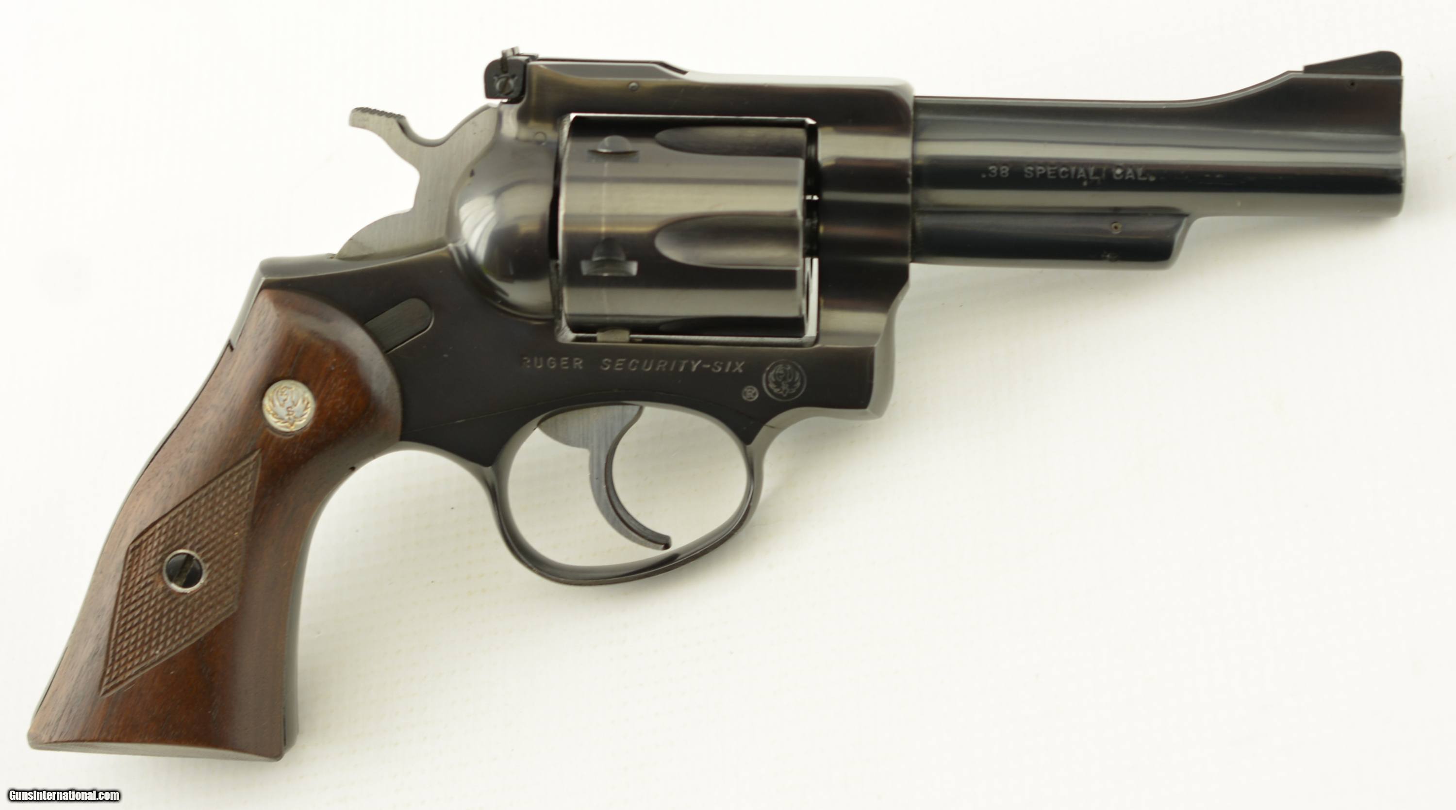 New Gun Grips for Ruger Security Six pistol Handgun Checkered WALNUT Gun Part