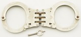Vintage HIATTS Aluminum Mod. 3050 HINGED handcuff - 1 of 5