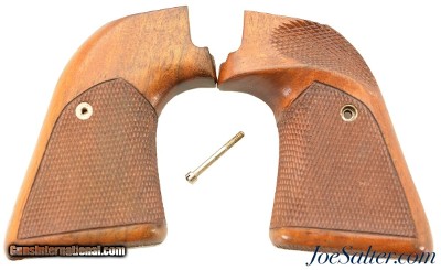 Italian Oversized Checkered Target Grips Ruger Blackhawk Revolver