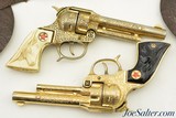 Set of Hubley "Texan JR" GOLD Die-Cast Cap Pistols/Holster Rig - 2 of 11