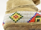 Antique Northern Plains Native American Moccasins - 10 of 13