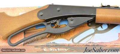 Excellent Daisy Red Ryder Model 1938B BB Gun Mfg 2004 Wood Stock